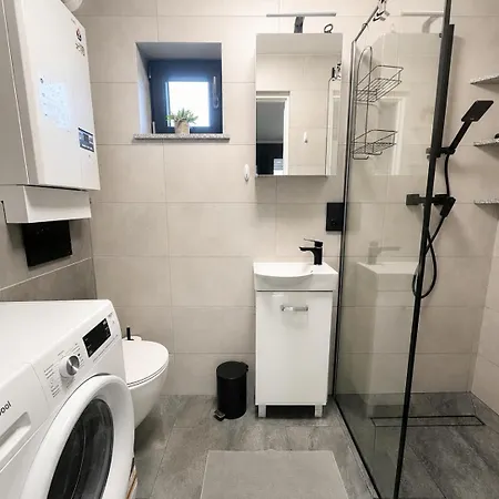 Caloroczny Z Balia 150 M Jezioro, 5 Km Plaza Debki Feriehus